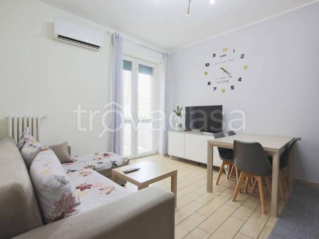 Vendesi trilocale ad Agrate Brianza via Marco d'Agrate, 53C
