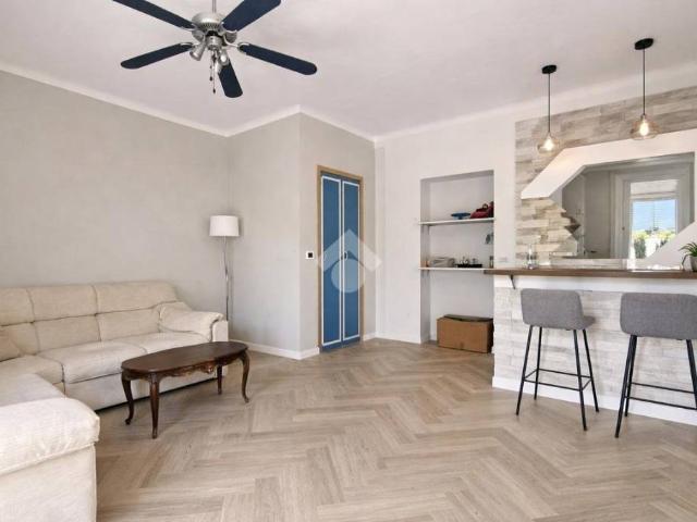 Vendesi trilocale ad Alessandria via Carlo Alberto, 13, Cristo