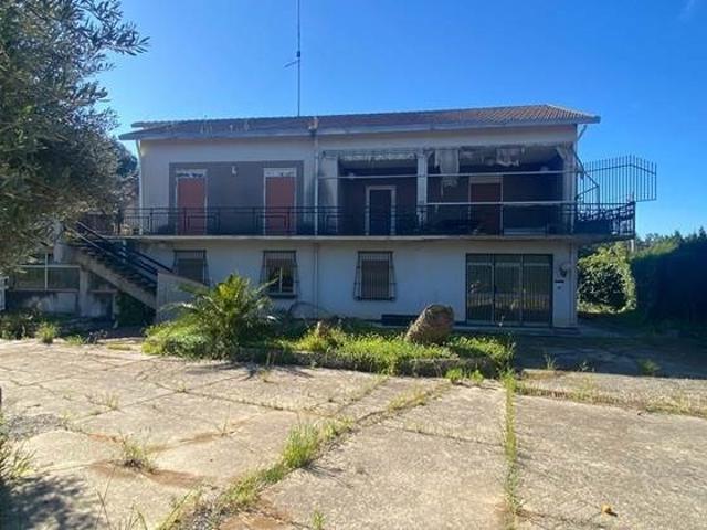 Vendesi villa a Caltanissetta