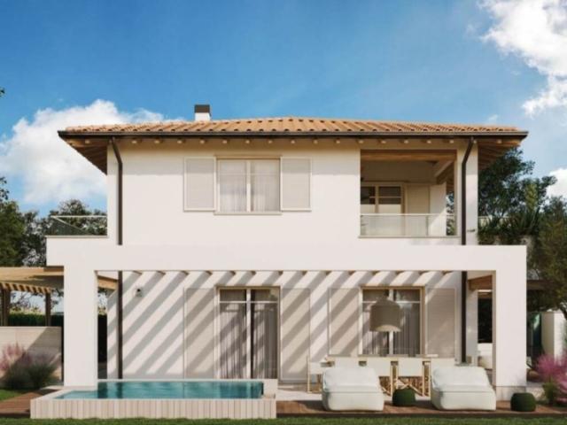 Vendesi villa a Forte dei Marmi