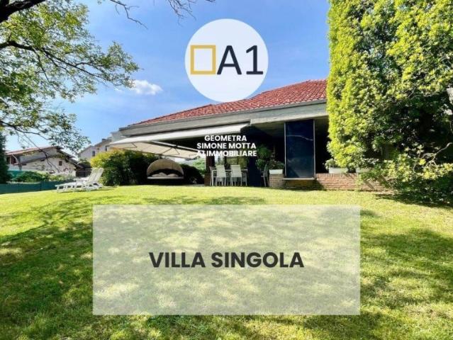Vendesi villa a Lentate sul Seveso via della repubblica