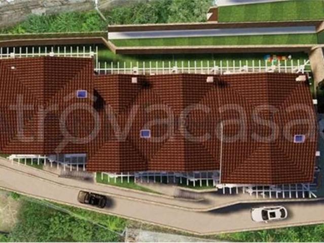 Vendesi villa a schiera a Massa via Vitali, Mirteto