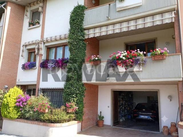 Vendesi villa a schiera a Montecatini Terme