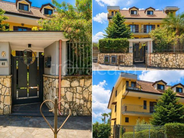 Vendesi villa a schiera a Nola
