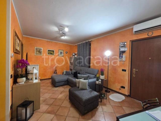 Vendesi villa a schiera a Badia Pozzeveri, Altopascio