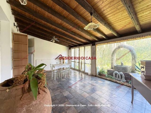 Vendesi villa a schiera a Barcellona Pozzo di Gotto
