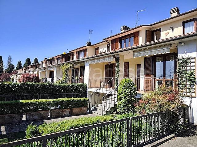 Vendesi villa a schiera a Canale, Orvieto