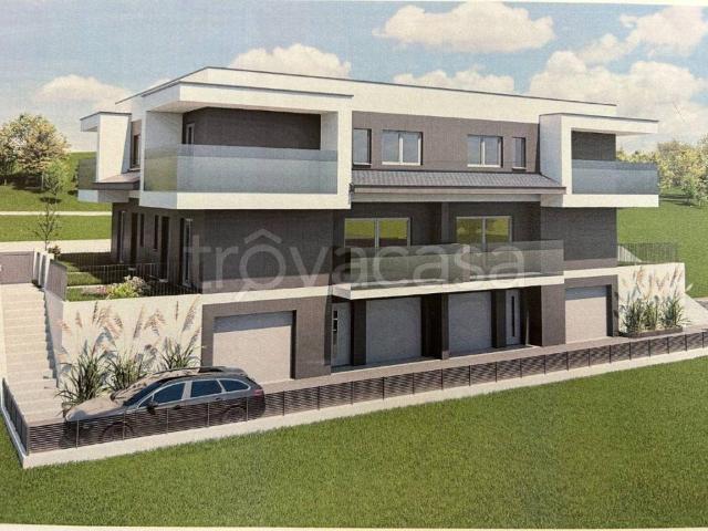 Vendesi villa a schiera a Casalgrande via Liberazione