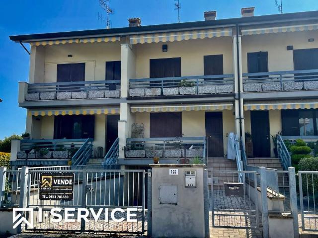 Vendesi villa a schiera a Cesena via leone ginzburg, 124, Macerone