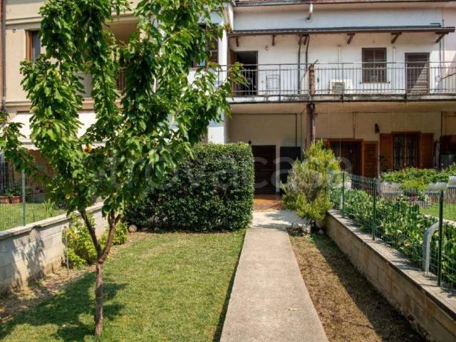 Vendesi villa a schiera a Ciserano via circonvallazione 44