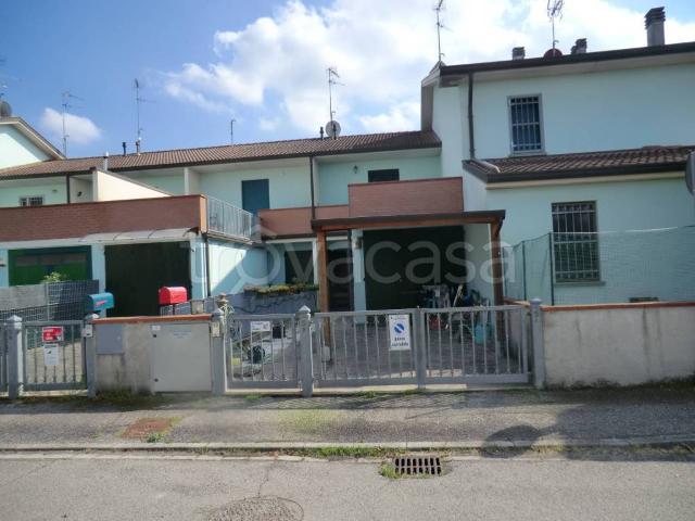 Vendesi villa a schiera a Ferrara, Gaibanella