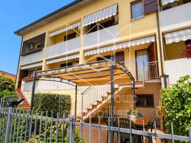 Vendesi villa a schiera a Fontevivo via Federico Fellini, 10