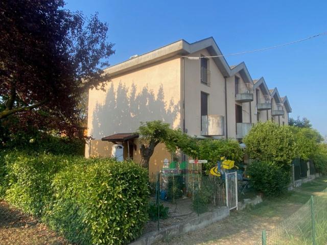 Vendesi villa a schiera a Fontevivo strada Torchio, 79C