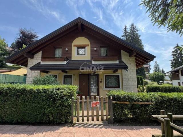 Vendesi villa a schiera a Gallio