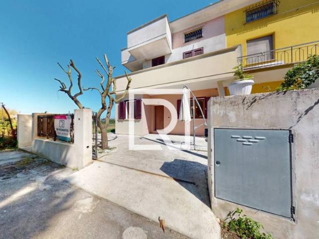 Vendesi villa a schiera a Igea Marina, Bellaria Igea Marina