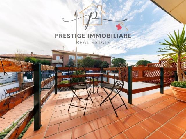 Vendesi villa a schiera a Livorno, Montenero basso