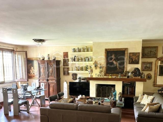 Vendesi villa a schiera a Parco, Sassuolo