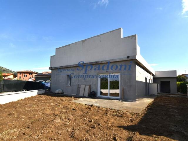 Vendesi villa a schiera a Pieve a Nievole, Colonna