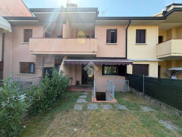Vendesi villa a schiera a Pieve di Soligo via Artemisia Gentileschi
