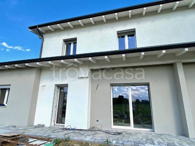 Vendesi villa a schiera a Rubiera via delle Chiaviche, Fontana