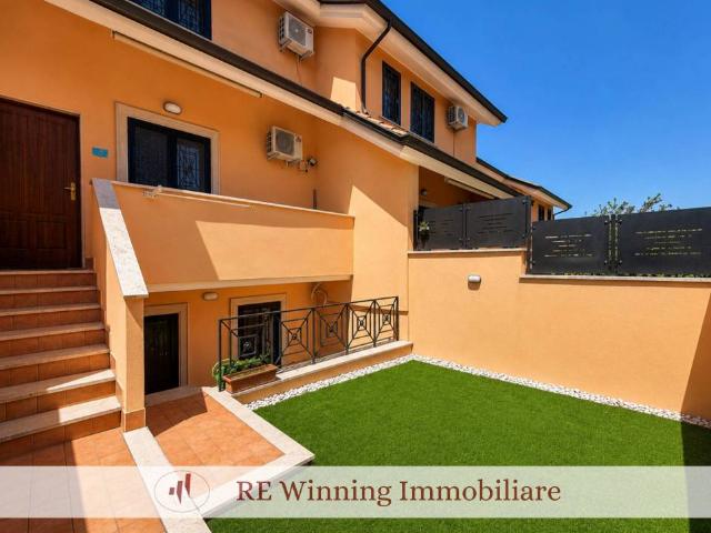 Vendesi villa a schiera a Roma, Casal Bernocchi