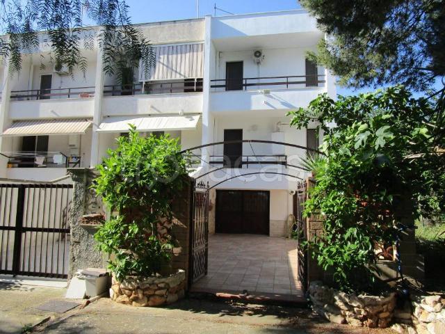 Vendesi villa a schiera a Statte