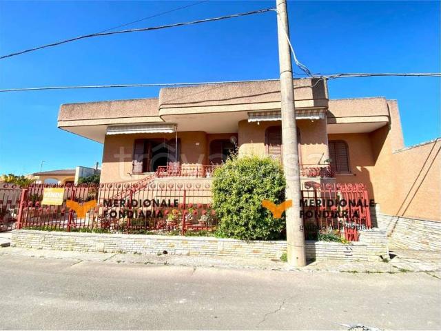 Vendesi villa a schiera a San Donato di Lecce via Trieste, 25, Galugnano