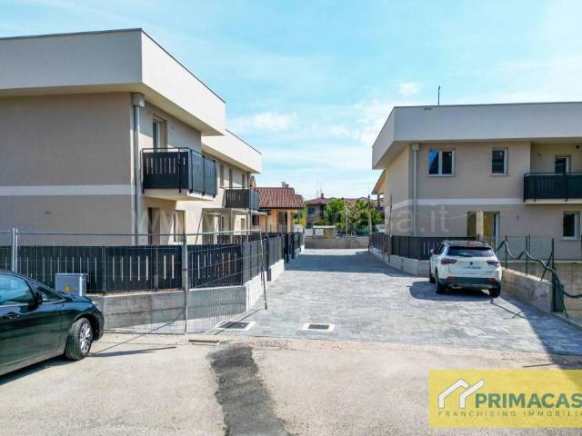 Vendesi villa a schiera a San Giovanni Lupatoto via Torricello