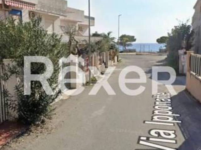 Vendesi villa a schiera a San Lorenzo via Trinità