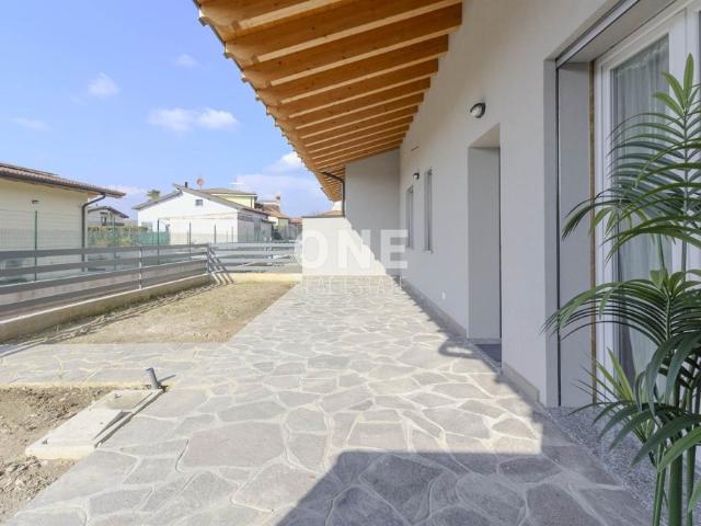 Vendesi villa a schiera a Treviglio via canonica