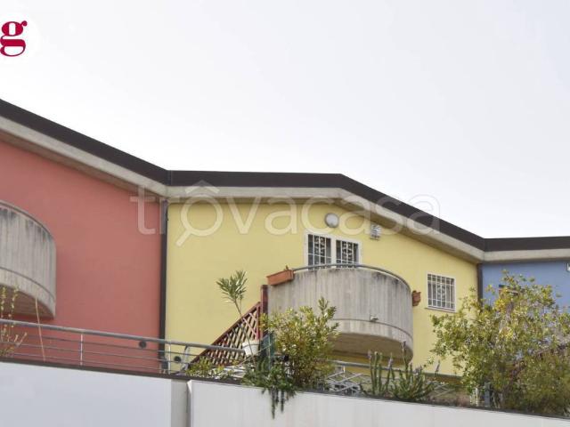 Vendesi villa a schiera a Vasto Marina, Vasto