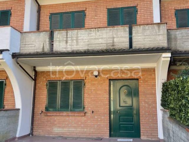 Vendesi villa a schiera ad Alessandria, Cantalupo