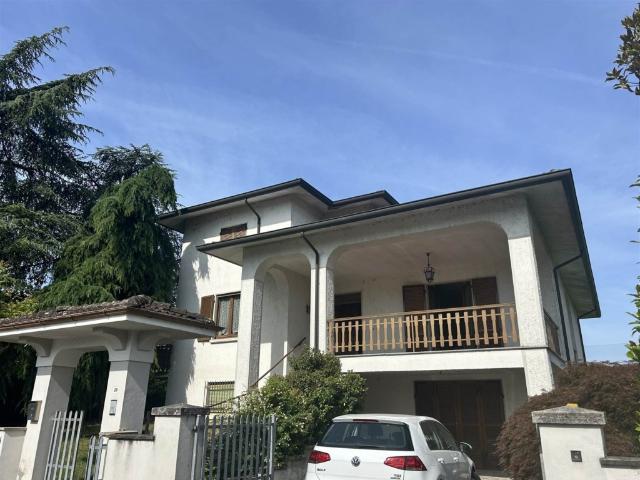 Vendesi villa a Pontenure, Valconasso