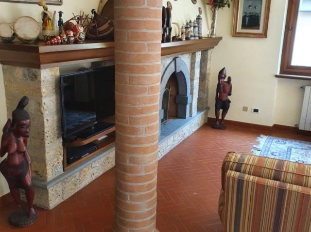 Vendesi villa a Vittoria Apuana, Forte dei Marmi