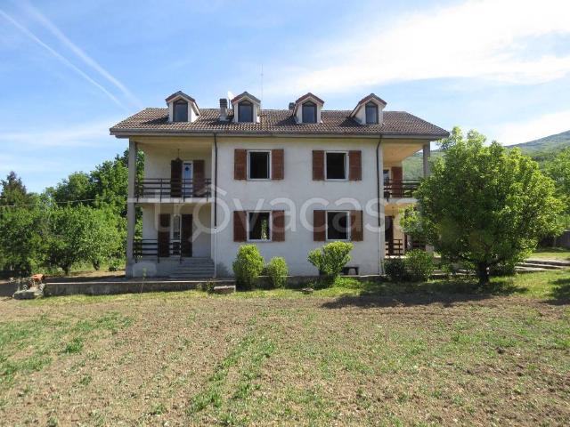 Vendesi villa bifamiliare a Cantalupo Ligure, Pallavicino