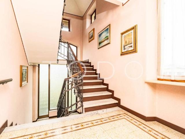 Vendesi villa bifamiliare a Biella strada alla Fornace, 2