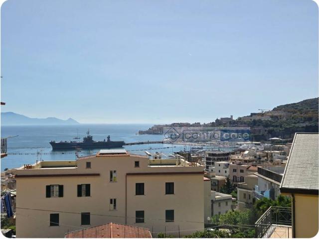 Vendesi villa bifamiliare a Gaeta via Gastone Maresca