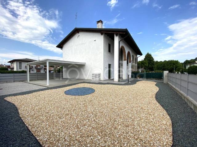 Vendesi villa bifamiliare a Galliera Veneta