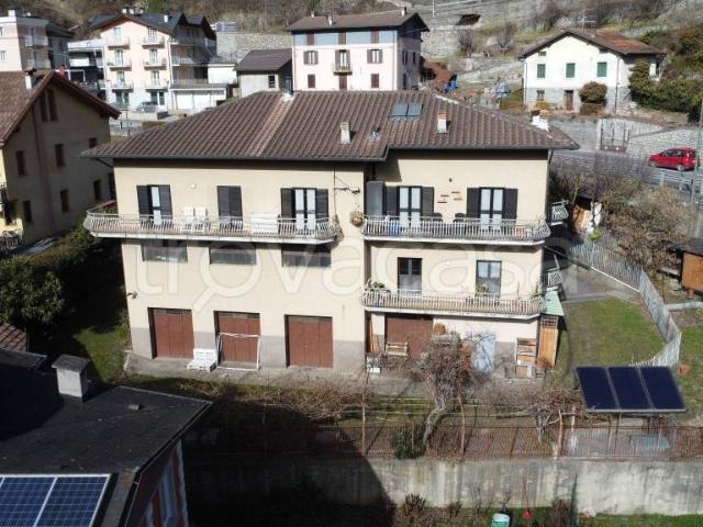 Vendesi villa bifamiliare a Edolo via Pietro Porro, 129