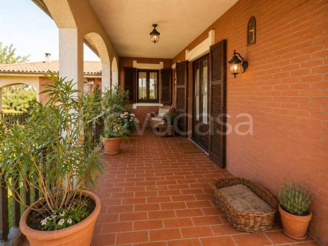 Vendesi villa bifamiliare a Fidenza via La Bionda