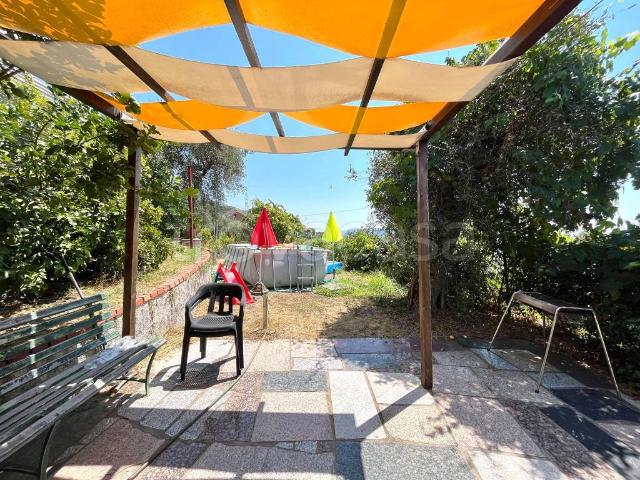 Vendesi villa bifamiliare a La Spezia via 20 Gennaio 1945, 28, La Pieve San Venerio