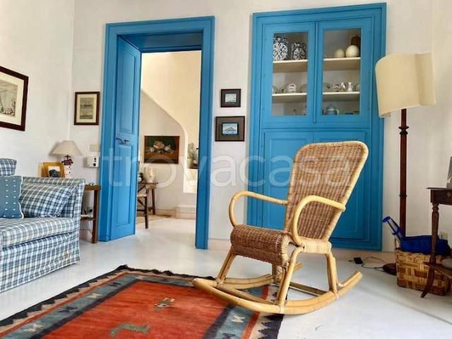 Vendesi villa bifamiliare a Lipari, Stromboli