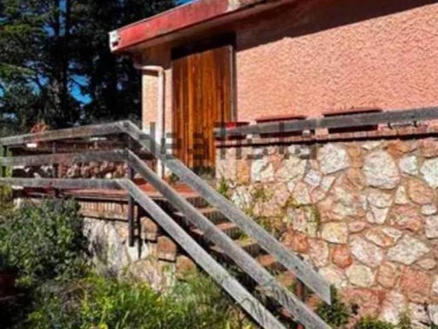Vendesi villa bifamiliare a Monreale via Pezzingoli