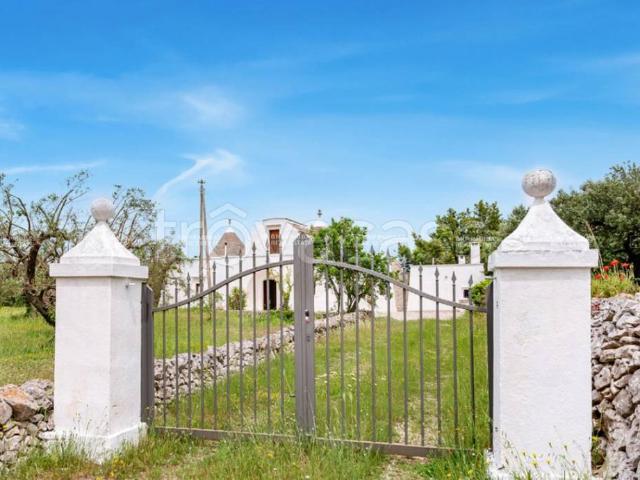 Vendesi villa bifamiliare a Martina Franca