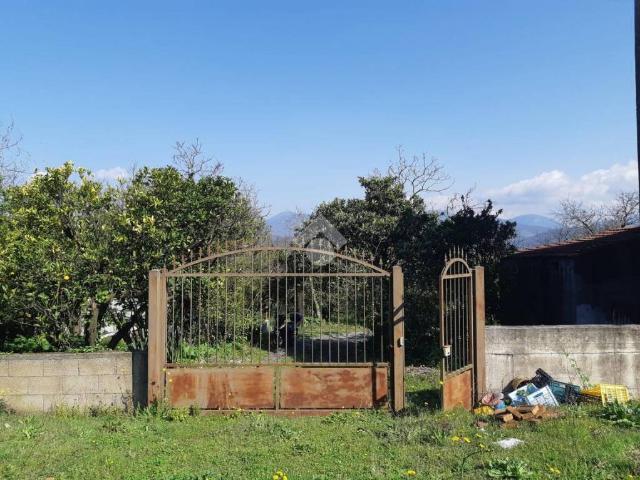 Vendesi villa bifamiliare a Nocera Inferiore via Alveo s. Nicola