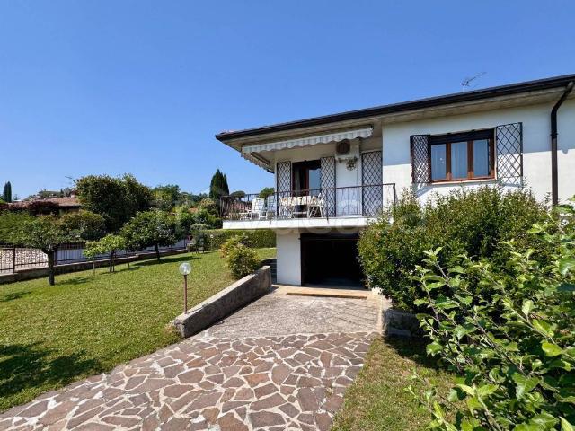 Vendesi villa bifamiliare a Soiano del Lago via Aldo Moro, 16
