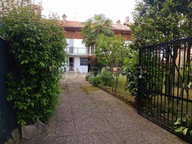 Vendesi villa bifamiliare a San Martino Canavese
