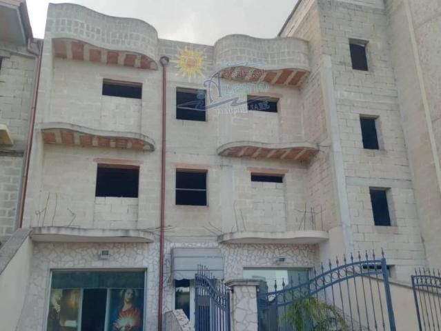 Vendesi villa bifamiliare a San Marzano di San Giuseppe