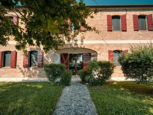 Vendesi villa bifamiliare a San Donà di Piave via Chiesanuova, 125