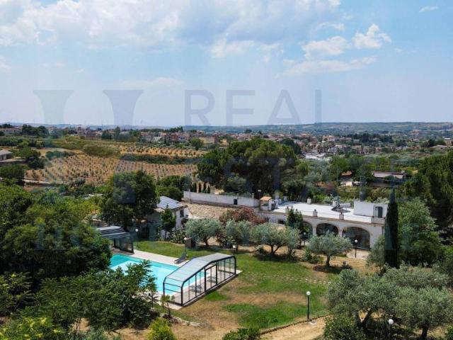 Vendesi villa bifamiliare a Santa Margherita di Belice via Leonardo Sciascia